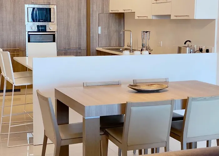 Let Me Host Malta Sea Front Hotel