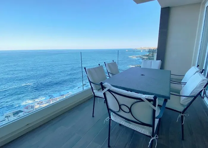 Let Me Host Malta Sea Front *