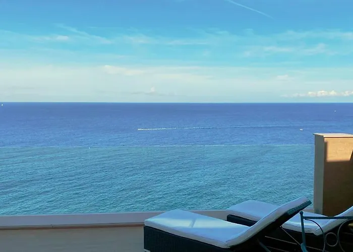 Let Me Host Malta Sea Front *