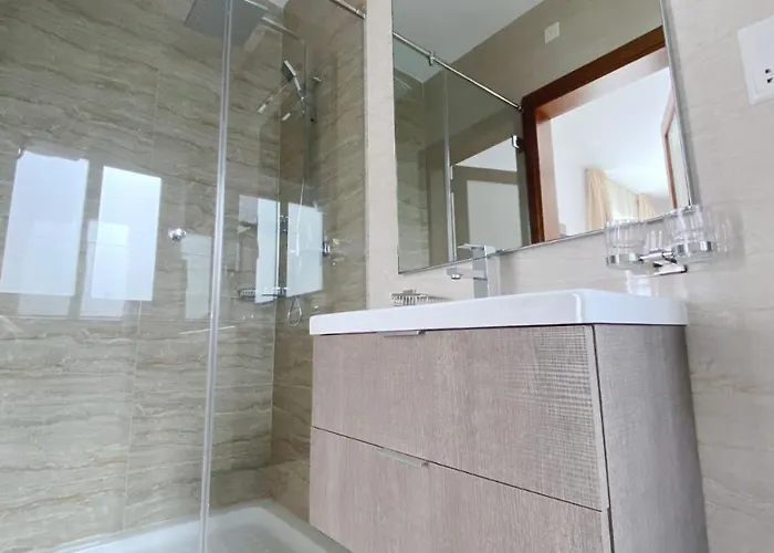 Point Sea Front סליאמה